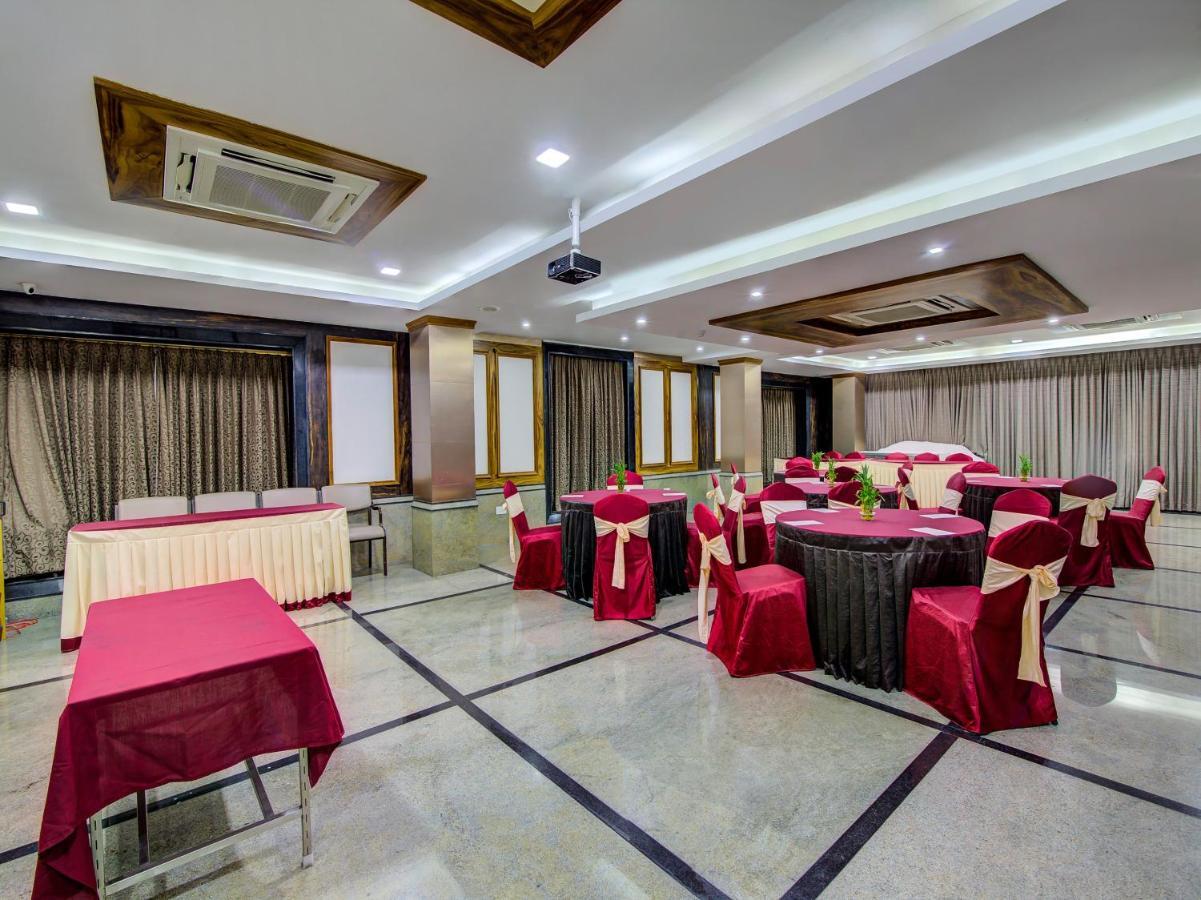Myspace Hotels Silverstar Bangalore Exterior foto